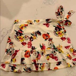 Zara floral skirt size L
